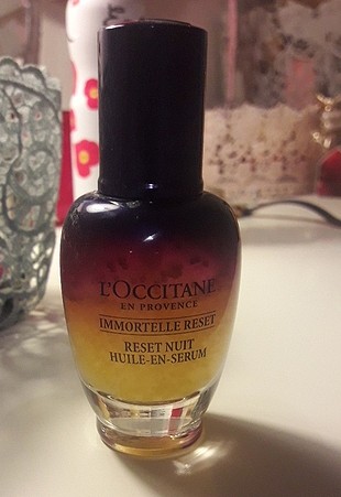 loccitane immortelle reset serum 