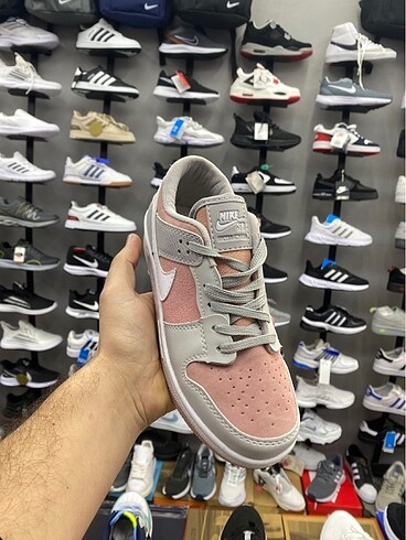 Nike Dunk low gri pembe