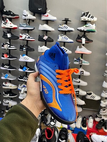 Adidas Halısaha