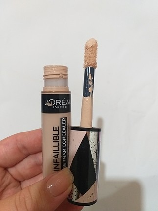 diğer Beden loreal Infaillible more than concealer 323