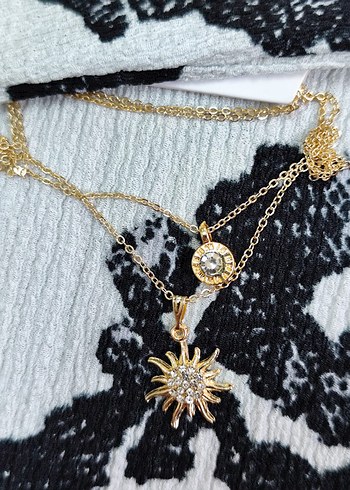 Zara Renkli İşlemeli Kısa Zincirli Kadın Kolye
