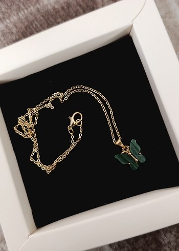 Beden altın Renk Kelebek Detaylı Mini Altın Kolye