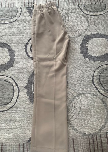 Bej Piliseli Kadın Kumaş Pantolon - Görsel 2