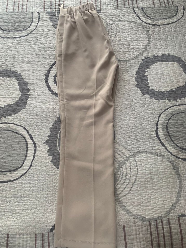 Bej Piliseli Kadın Kumaş Pantolon - Görsel 2