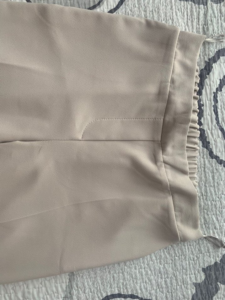 Bej Piliseli Kadın Kumaş Pantolon - Görsel 3