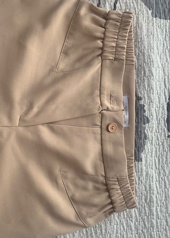 Düğmeli Bej Kadın Kumaş Pantolon - Görsel 3