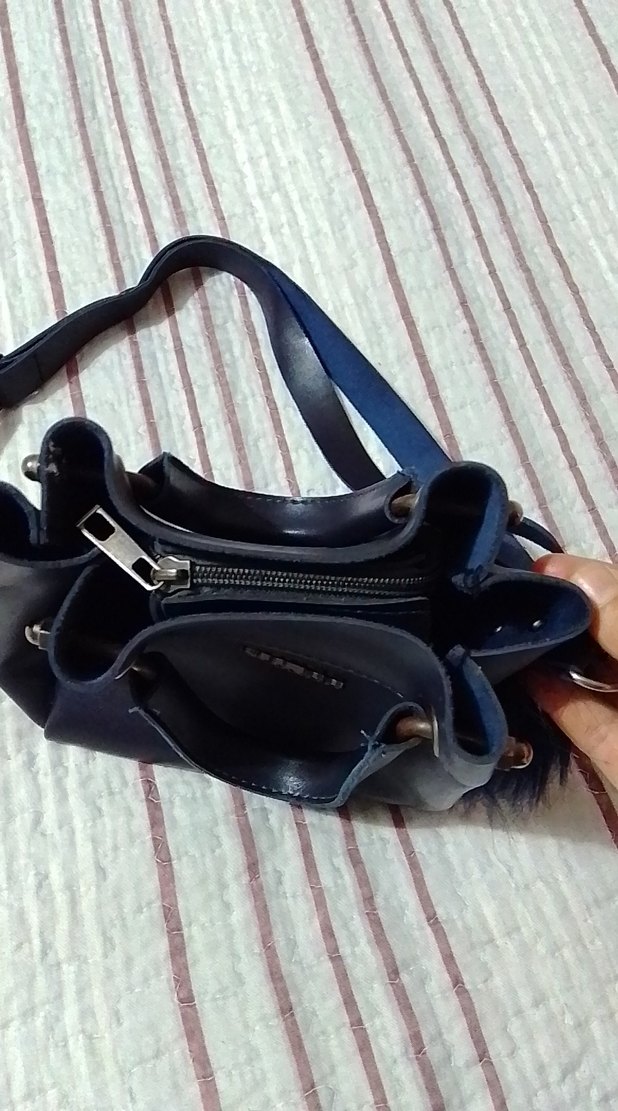 Mavi Deri GUESS Kadın Çanta Püsküllü - Görsel 3