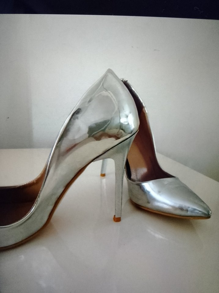 Gri Metal Tokalı Stiletto Topuklu Kadın Ayakkabı - Görsel 3