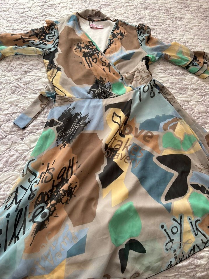 Şifon kısa kollu , V Yakalı Çok Renkli Baskılı elbise - Görsel 2