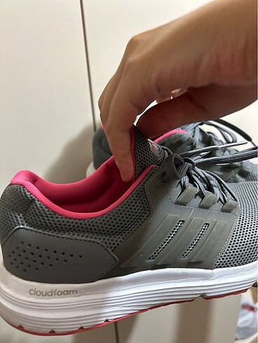 40 Beden Adidas Spor Ayakkabı