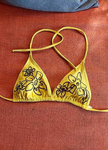 Bikini ustu