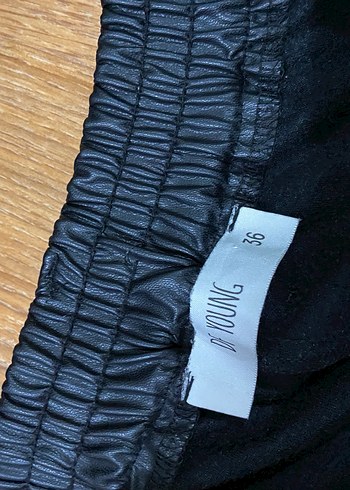 Kadın Siyah Deri Beli Kemerli Dar Paça Pantolon - Görsel 4