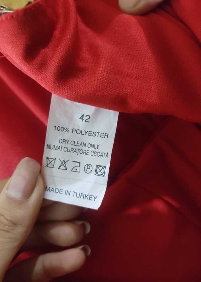 Sadece 4 saat giyildi - Görsel 3