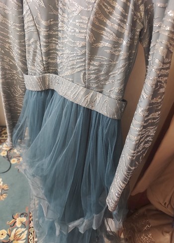 Gri Uzun Kollu Kürklü Desenli Kadın Abiye Elbise - Görsel 3