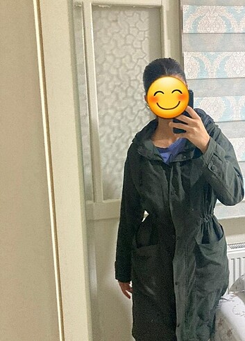 Diğer Trençkot tertemiz yırtığı söküğü yok