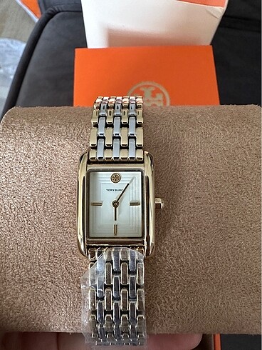 Tory burch kol saati