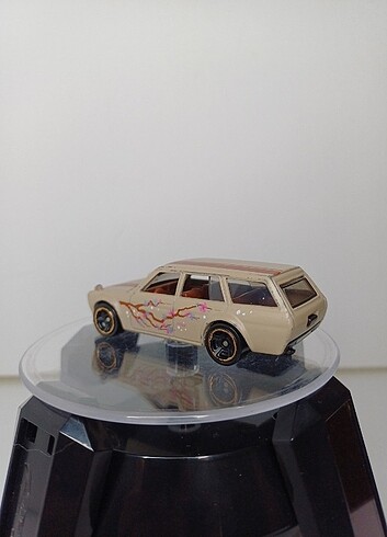  Beden Datsun 510 Wagon