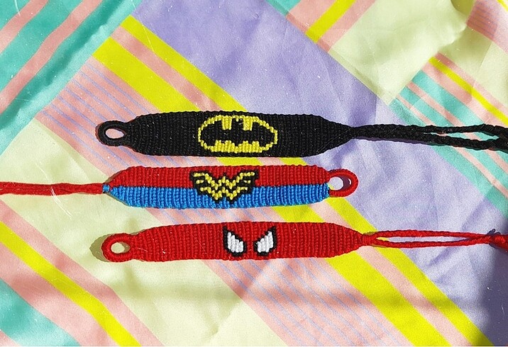 Spiderman bileklik batman