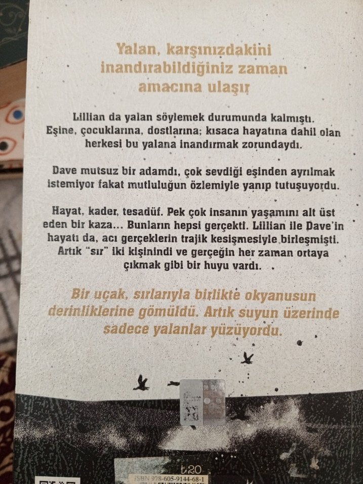 Emily Bleeker - Artık 'Sır' İki Kişinindir - Görsel 2