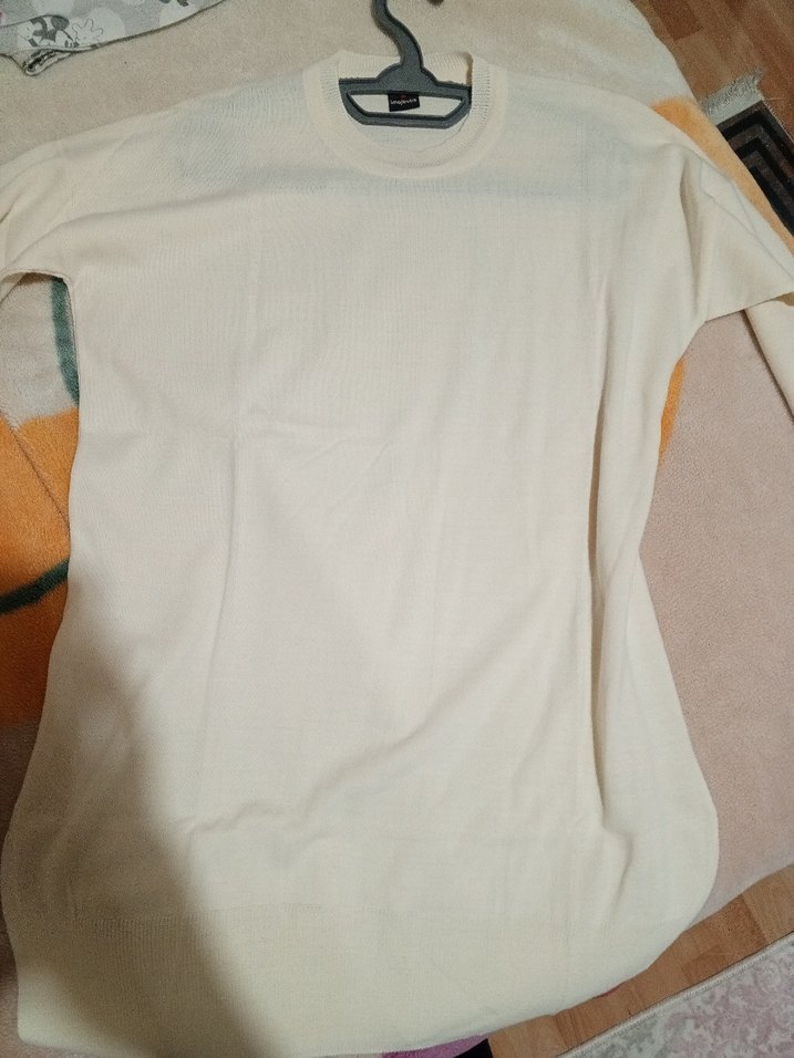 Düğmeli Beyaz Bisiklet Yaka Kadın Kazak - Görsel 5