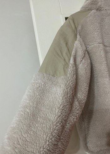 Bej Peluş Detaylı Kadın Ceket - Görsel 3