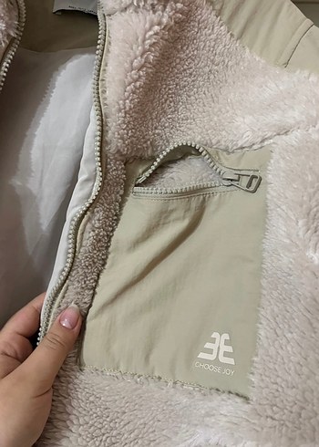 Bej Peluş Detaylı Kadın Ceket - Görsel 5