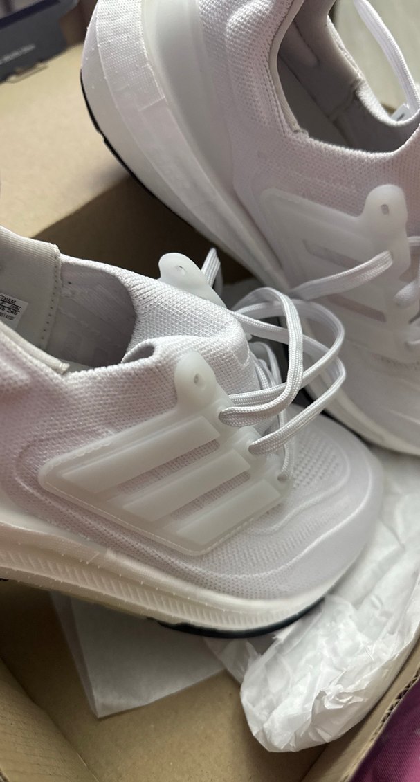 Beyaz Adidas Ultraboost Light W Spor Ayakkabı - Görsel 4