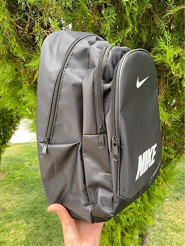 Beden siyah Renk Nike okul çantası