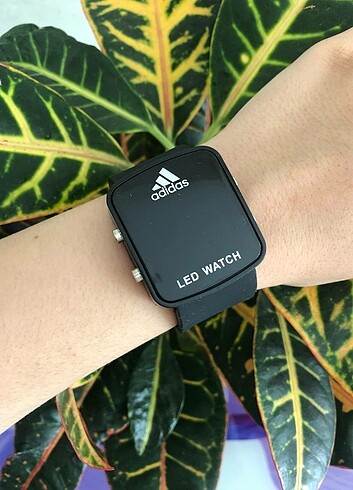 Adidas Kol Saati 
