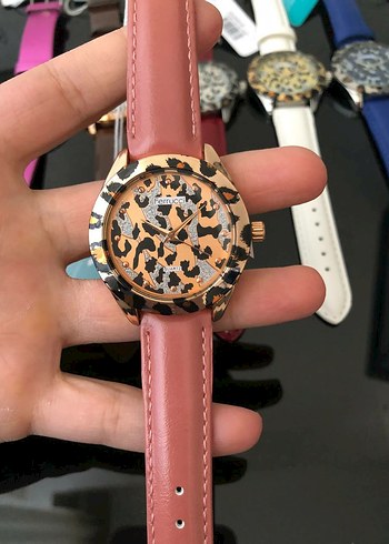 Beden çeşitli Renk Renkli Leopar Desenli Kadın Kol Saati