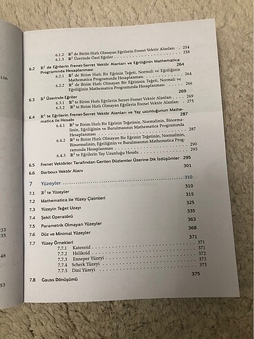  Beden Renk Diferensiyel Geometri ve Mathematica Uygulamaları