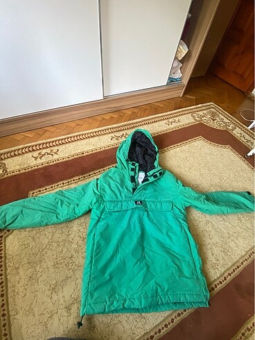 PULL&BEAR kanguru mont