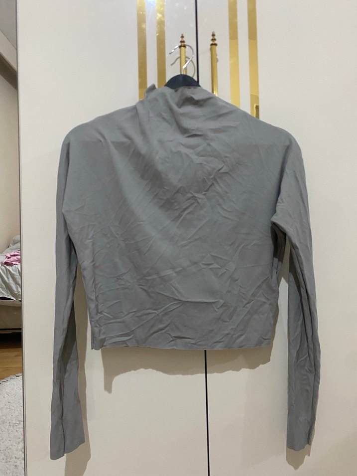 Dik Yaka Düz Uzun Kollu Kadın Crop - Görsel 3