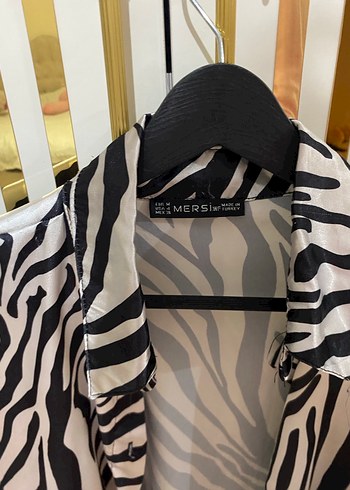 Zebra Desenli Uzun Kollu Kadın Gömlek - Görsel 4