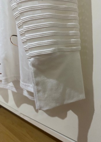 V Yaka Fermuarlı Beyaz  Bluz - Görsel 5