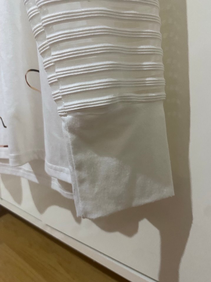 V Yaka Fermuarlı Beyaz  Bluz - Görsel 5