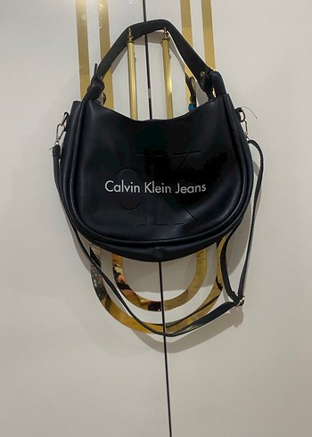 Calvin Klein Jeans Yazılı Siyah Deri Kadın Çanta - Görsel 3