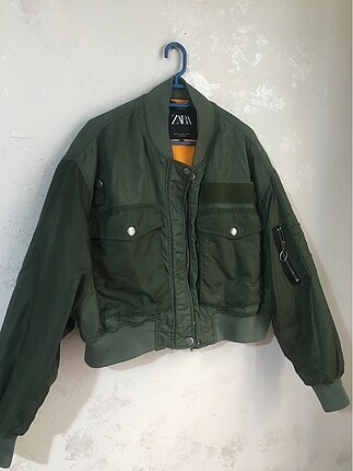 Zara bomber