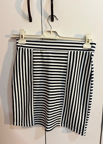 Çizgili Pilili Mini Etek