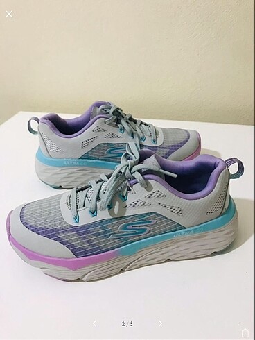 Skechers