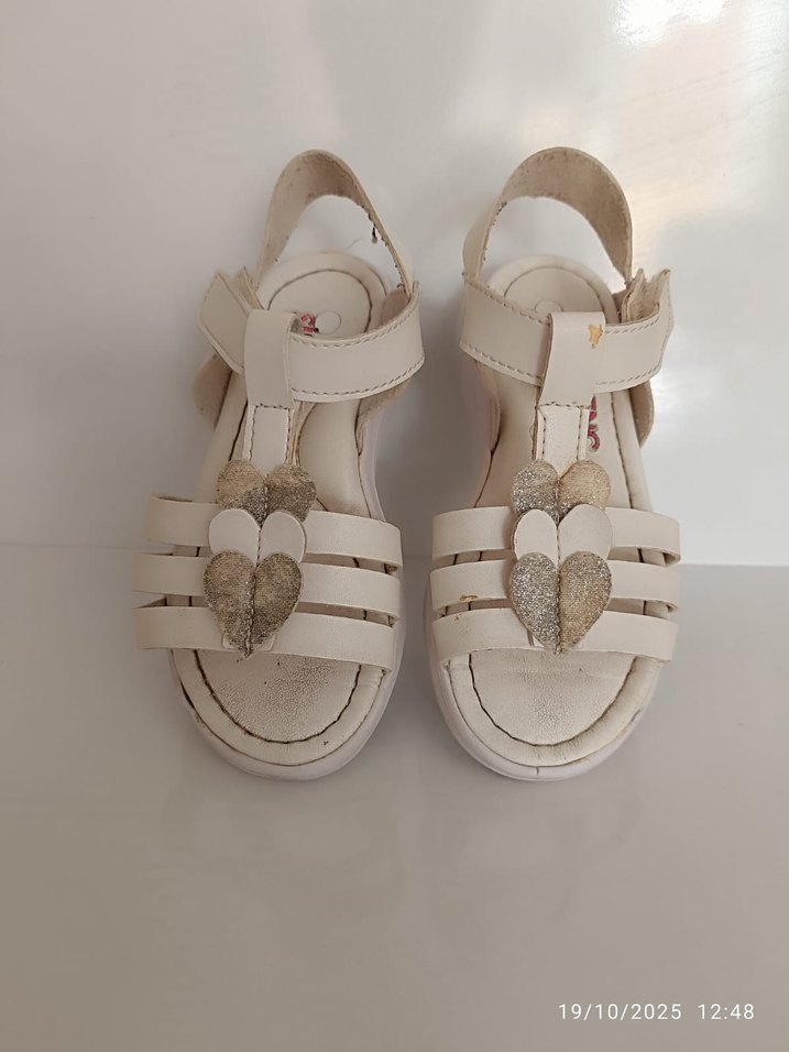 Kız Çocuk Beyaz Cırtcırtlı Terlik - Görsel 3