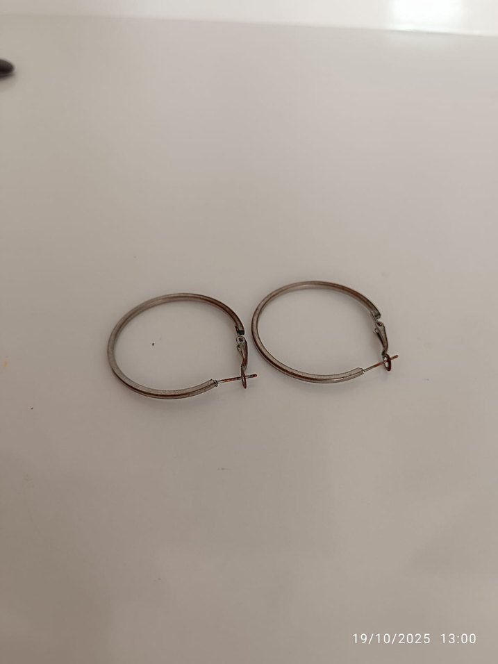 Bej Minimalist Midi Halka Küpeler - Görsel 2