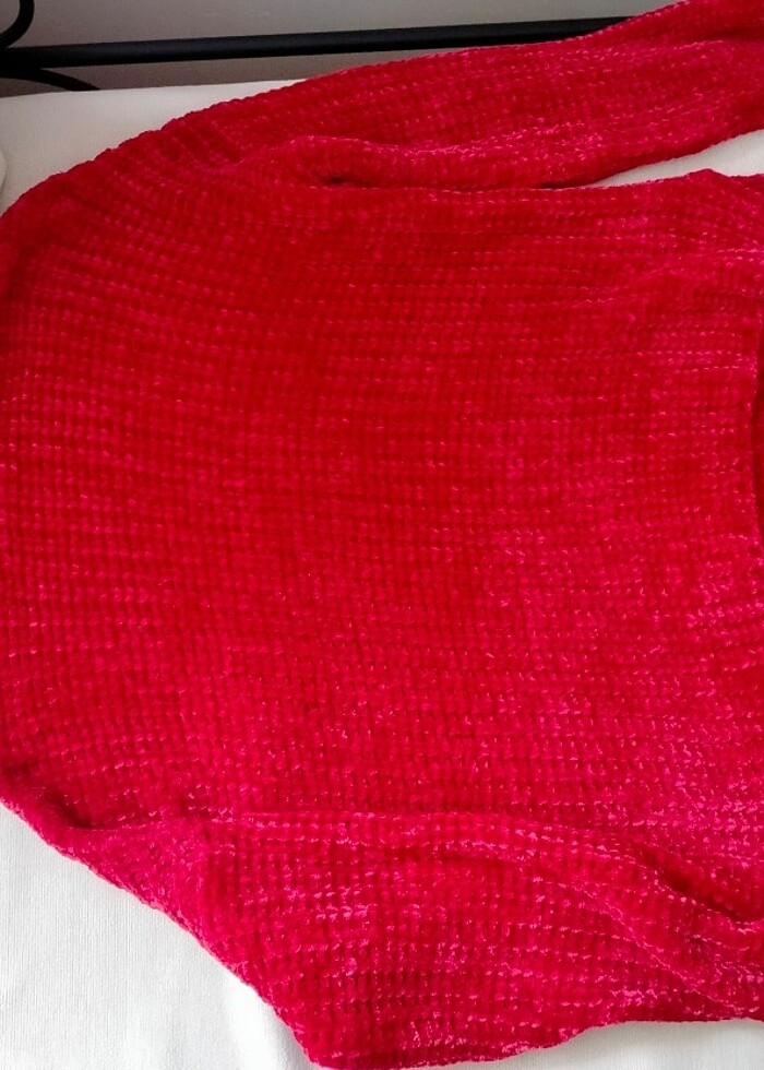 Kırmızı Kazak - Görsel 2