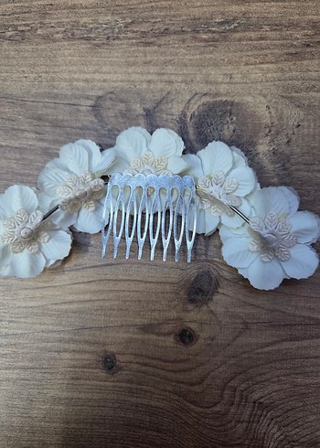 Beyaz Boncuklu Bohem Çiçekli Saç Tokası - Görsel 2