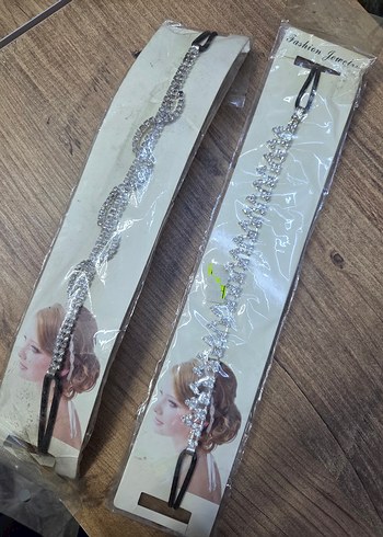 Zincir Detaylı Bej Metal Saç Aksesuarı bandi - Görsel 2