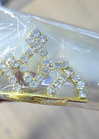 Altın Renkli Parlak Taşlı Saç Tokası - Görsel 3