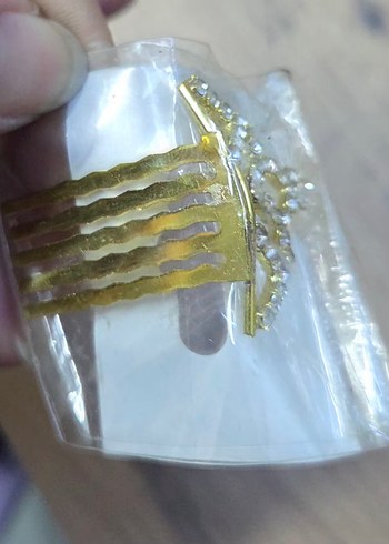 Altın Renkli Parlak Taşlı Saç Tokası - Görsel 4