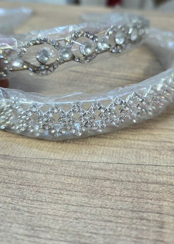 Parlak Beyaz Payetli Gelin Tacı - Görsel 2