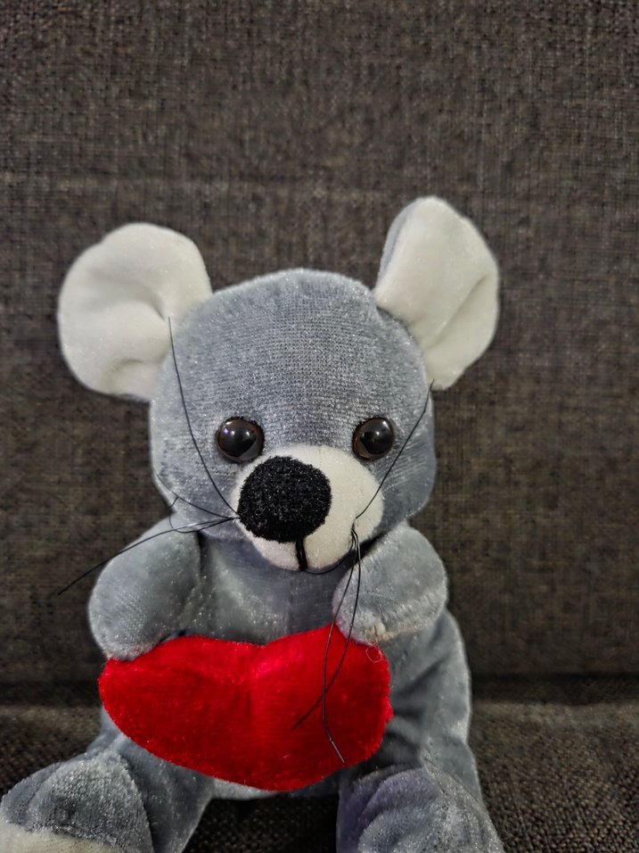 Kırmızı Kalpli Gri Peluş Oyuncak Fare - Görsel 2