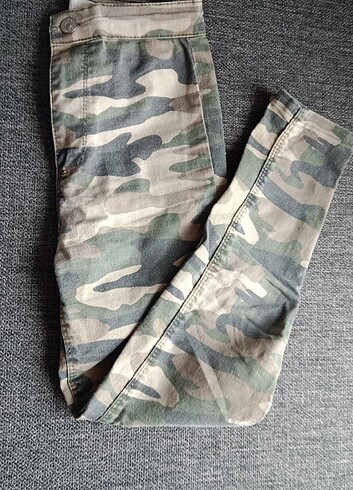Trendyol & Milla Kamuflaj pantolon 